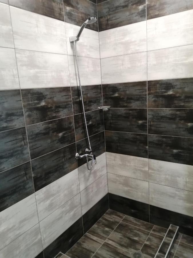 La Piazza Hotel Shumen Dış mekan fotoğraf
